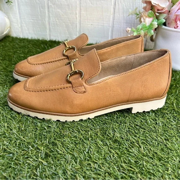 PAUL GREEN
Shay Bit Loafer In Cuoio
Leather/tan 
$429 NEW women UK 3.5 US 6 - Picture 9 of 17